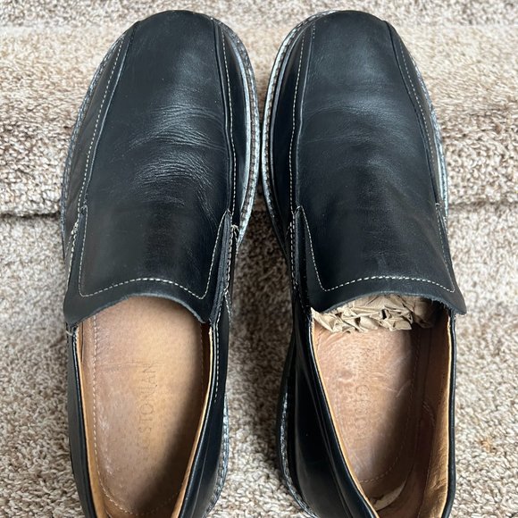 Bostonian Men\'s Black Leather Slip-on Shoes. main image 13